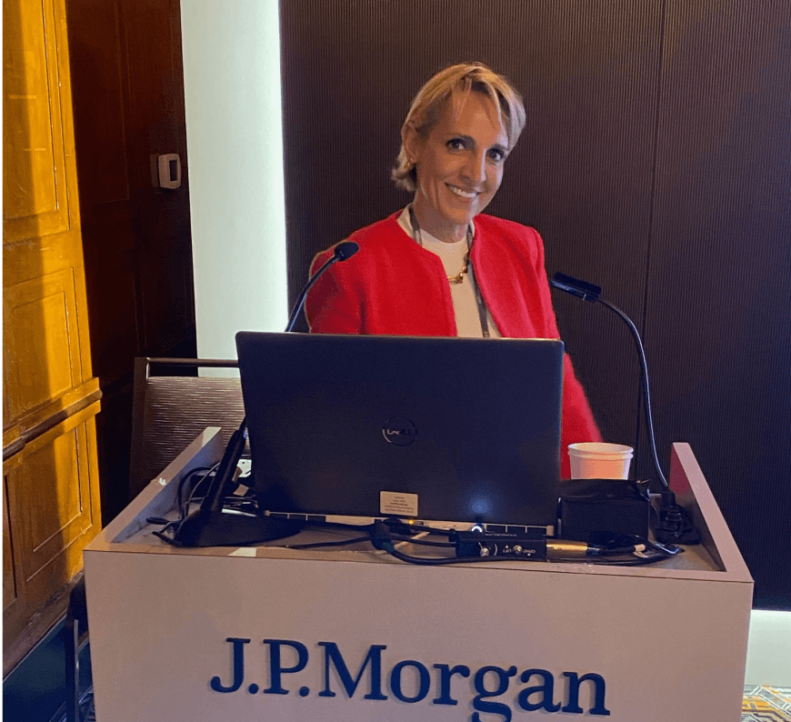 Dr. Maky Zanganeh Speaking